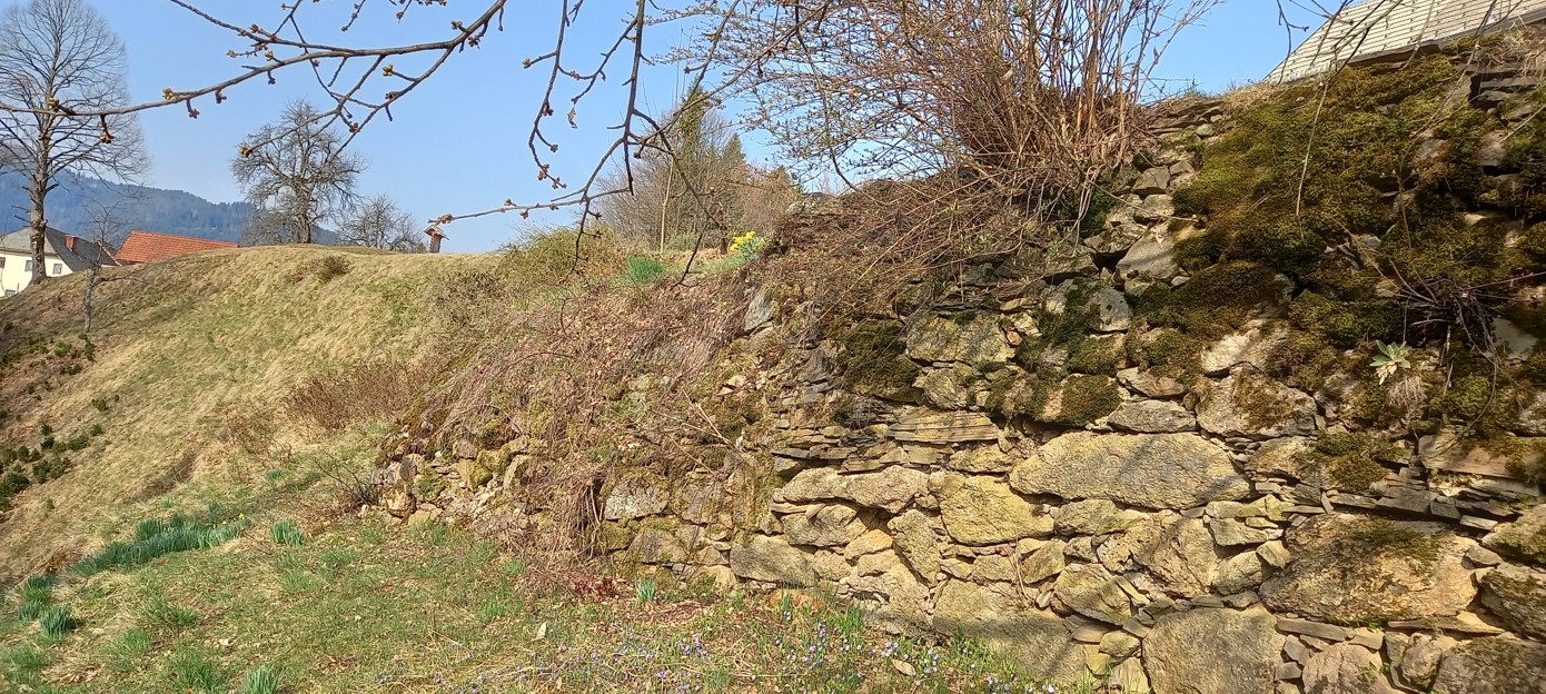 Delavnica suhozidne gradnje v Škofji Loki